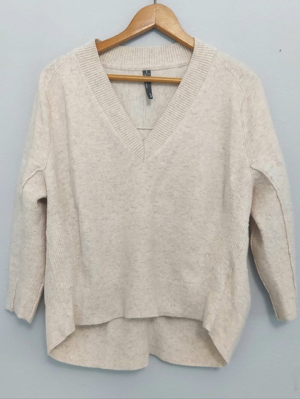 Anthropologie Wool Cashmere Oversized Cream Sweater Women Small Elevated Casual - Picture 2 of 10
